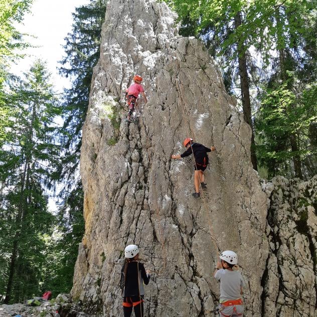 Adventure Camps - Totem Gland