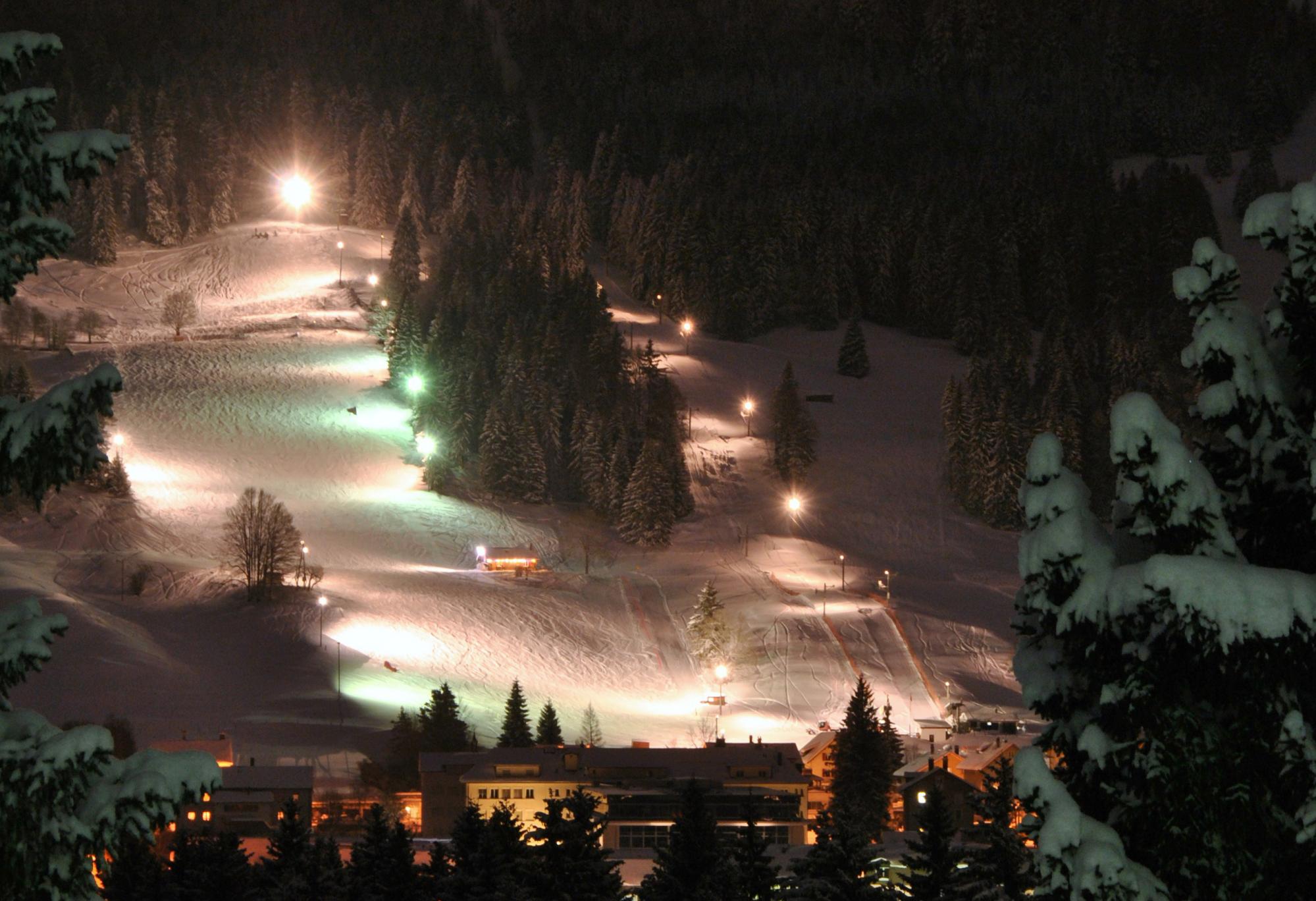 Night skiing in L’Orient