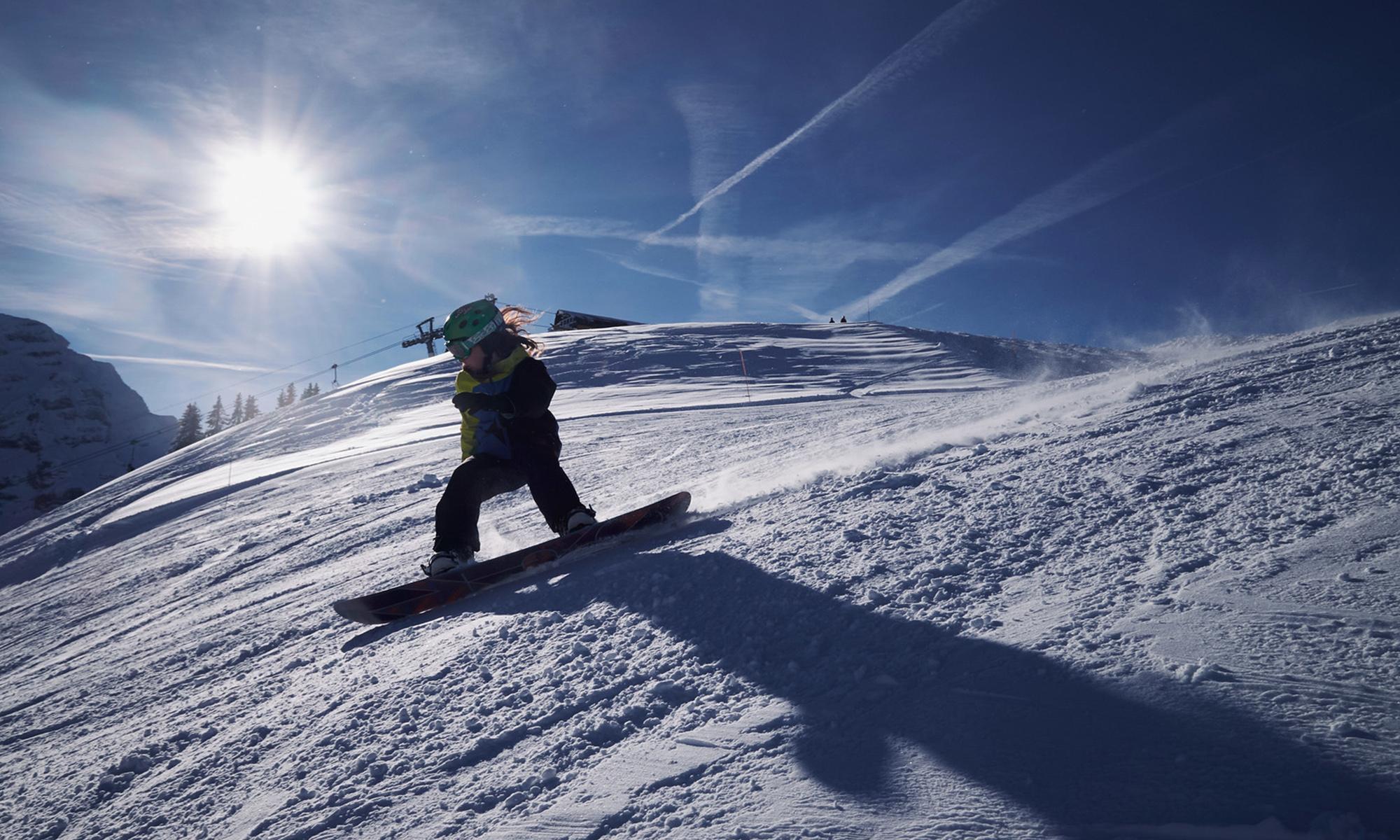 Domaine_skiable_Meilleret_Descente_Snowboard_Face_Soleil-Hiver-Diablerets-Matthias_Lehmann