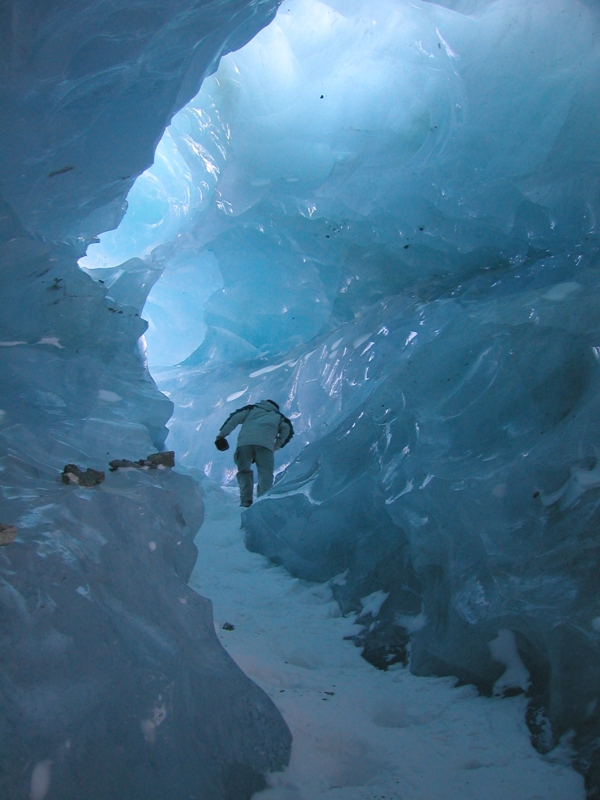 Glaciers et population de montagne : des archives du passé aux questions du futur