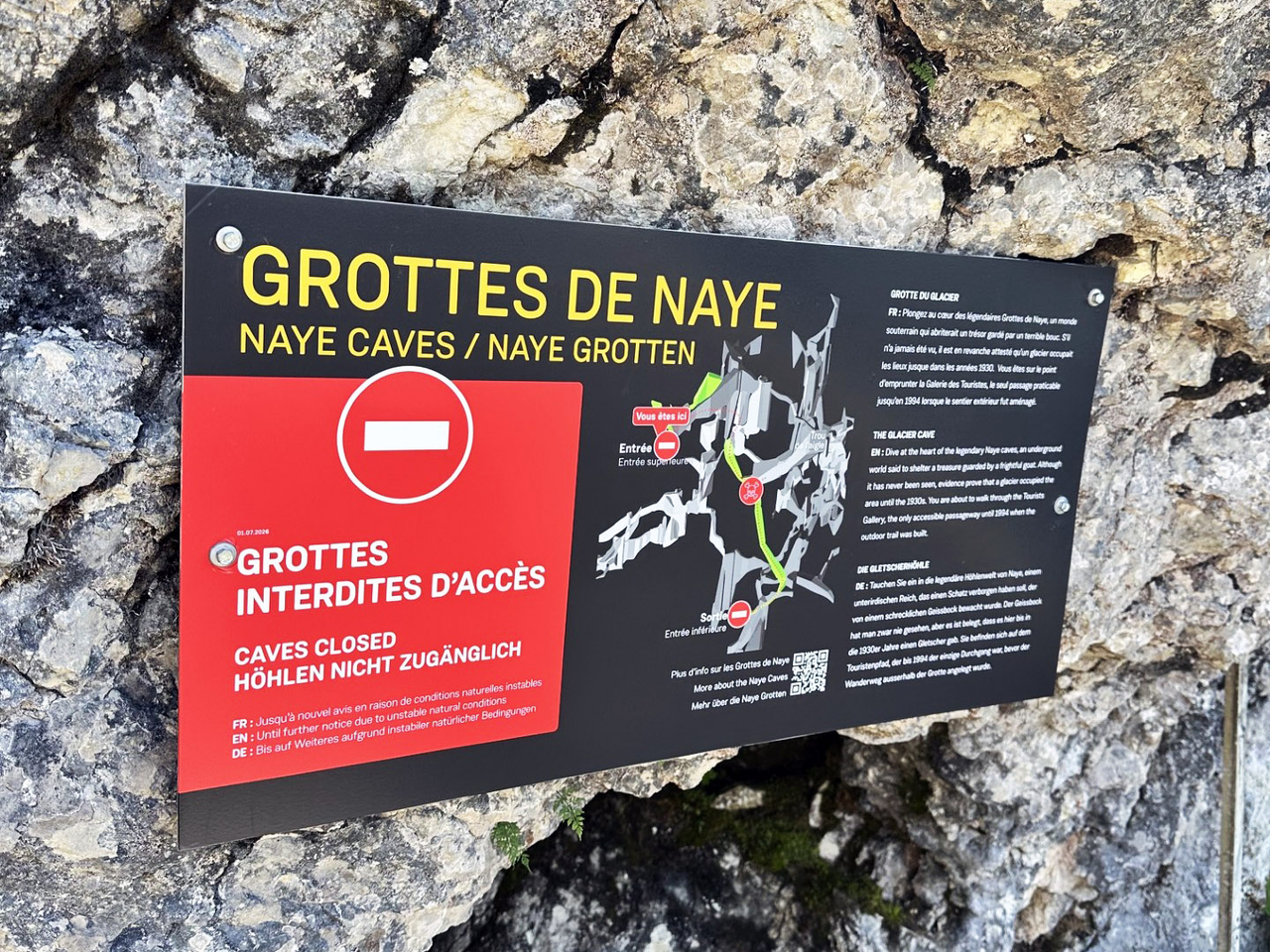Grottes de Naye - Panneau Fermé