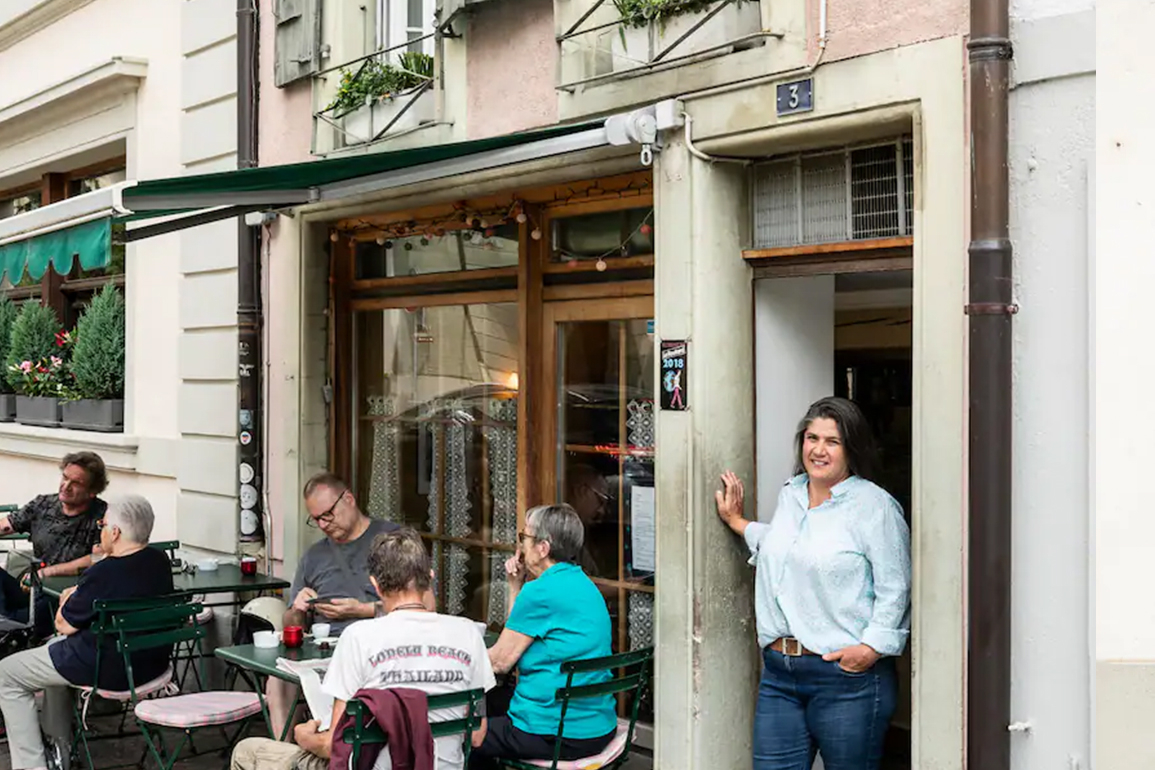Maclanie Weber - Café