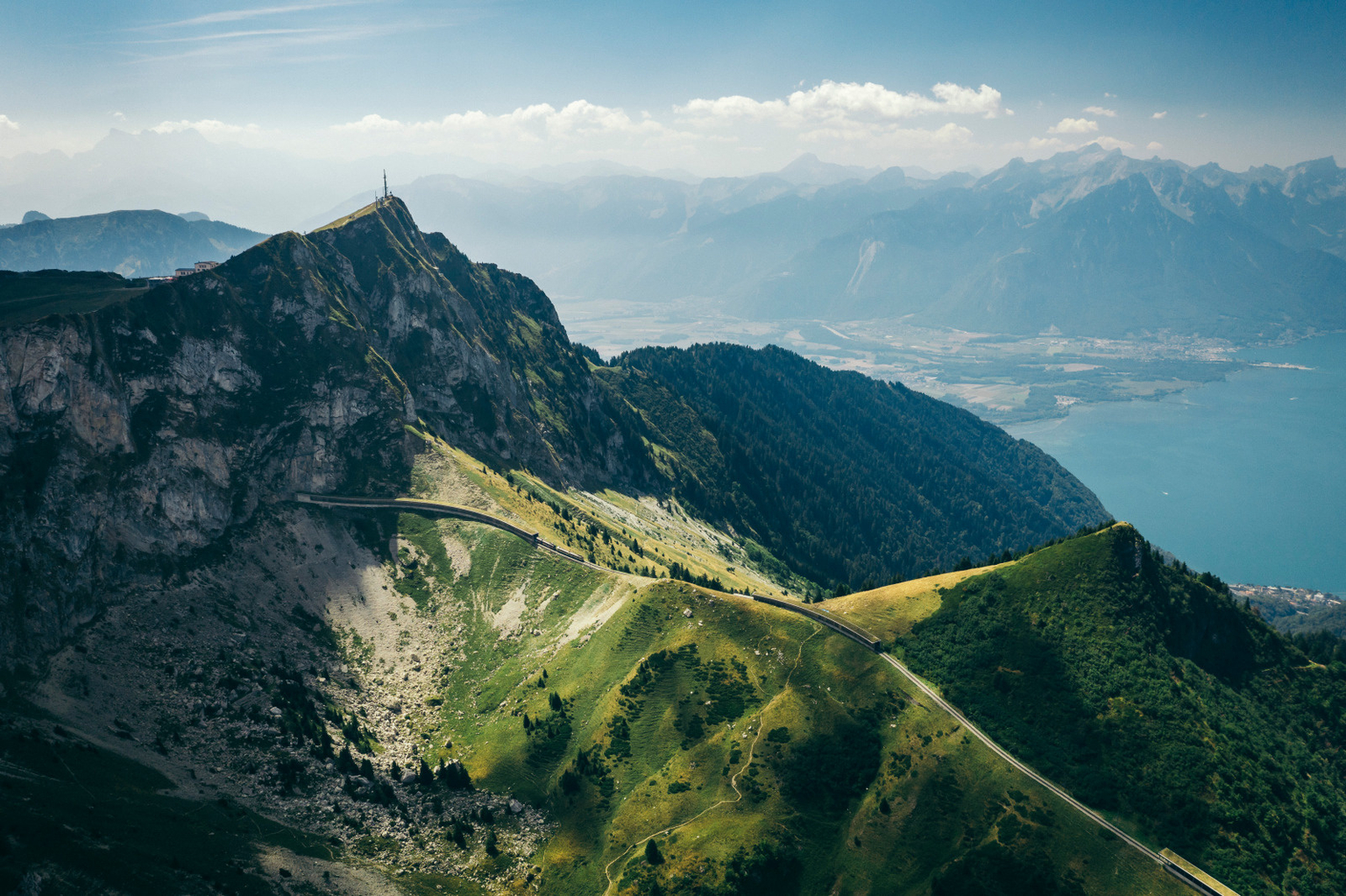 Drône - Rochers de Naye été
