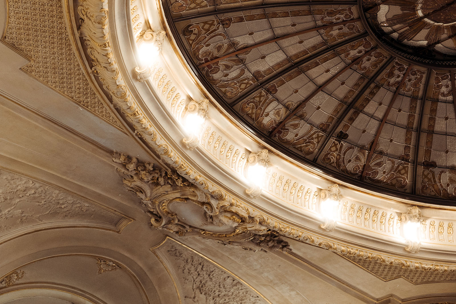 Montreux Palace - Plafond Entree