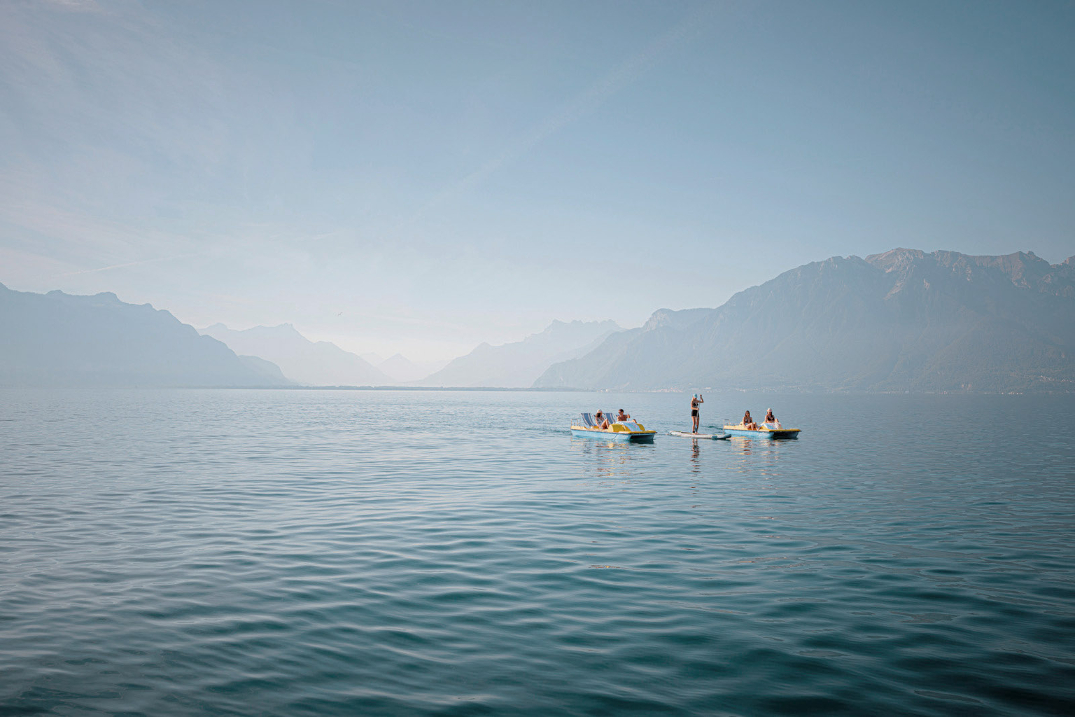 Fullscreen Header Image