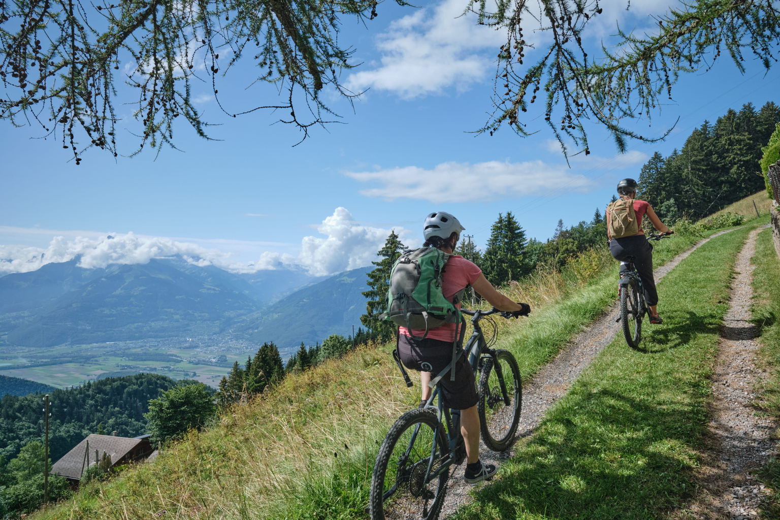 Vélyos: guided e-Bike tour of the Ailyos works of art