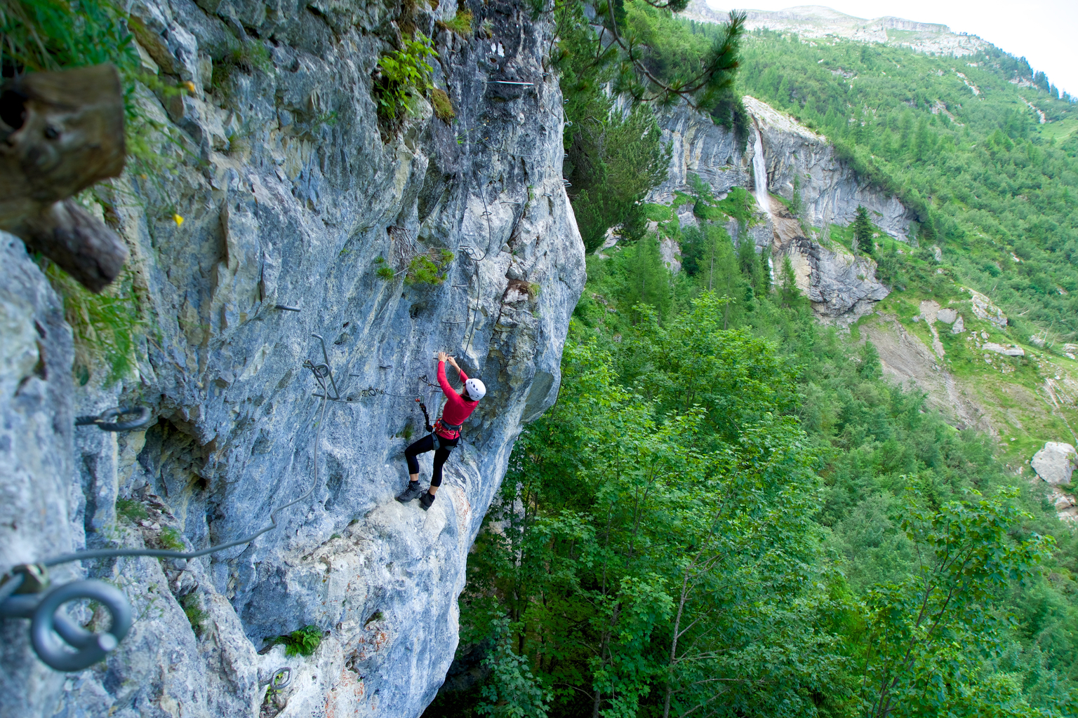 Via ferrata dans les Alpes Vaudoises : 6 parcours pour prendre de la hauteur