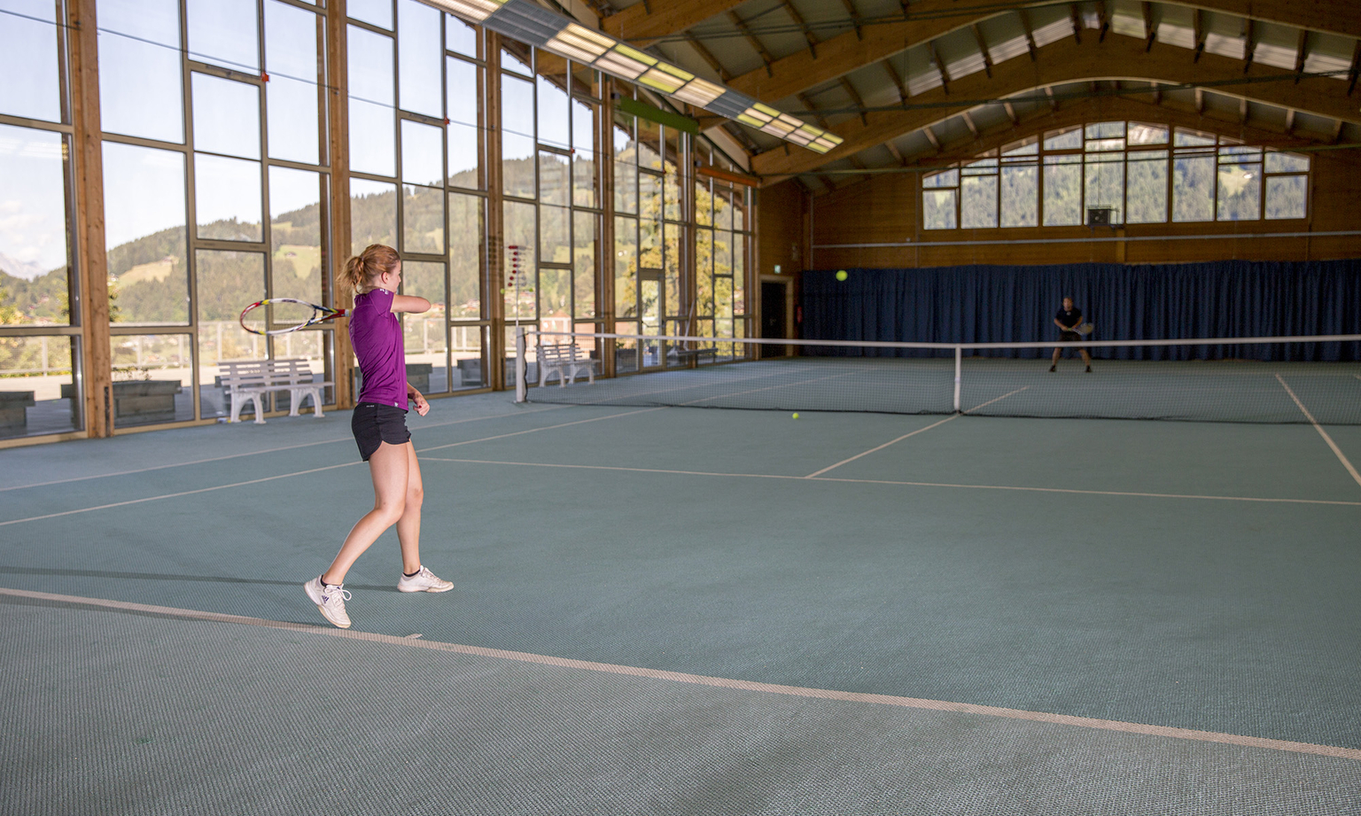 Vermietung eines Tennisplatzes im Centre des Sports de Villars