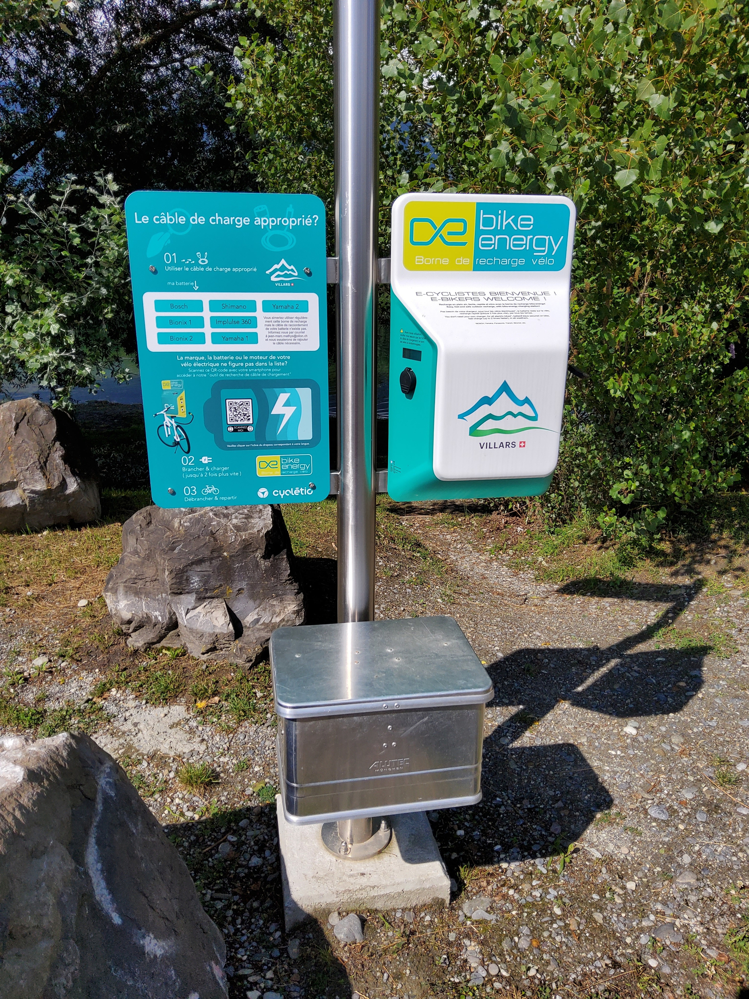 E-bike terminal - At the Duzillet refreshment station (St Triphon)