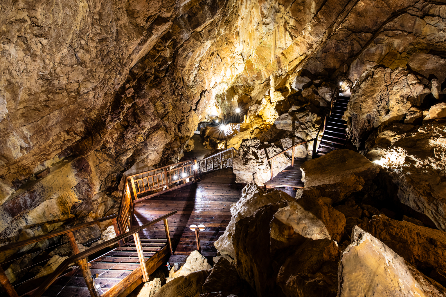 20% | Die Grotten von Vallorbe