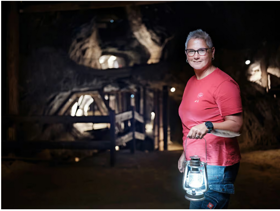 Besuch der Salzminen von Bex bei Laternenlicht