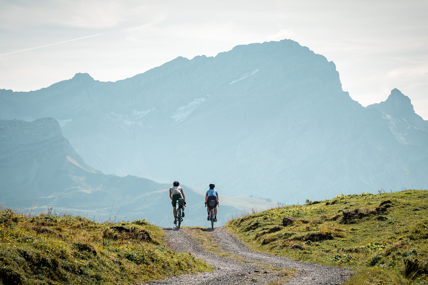 Guided gravel bike outing in the Alpes Vaudoises