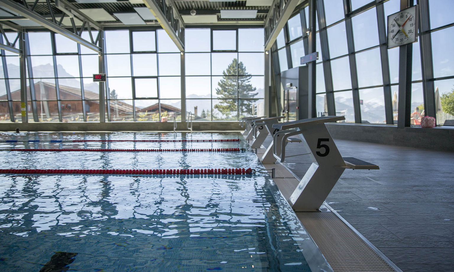 20 % | Schwimmbad Villars