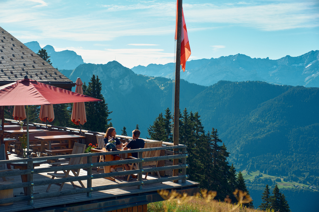 Refuge de Solacyre / terrace - summer - Leysin