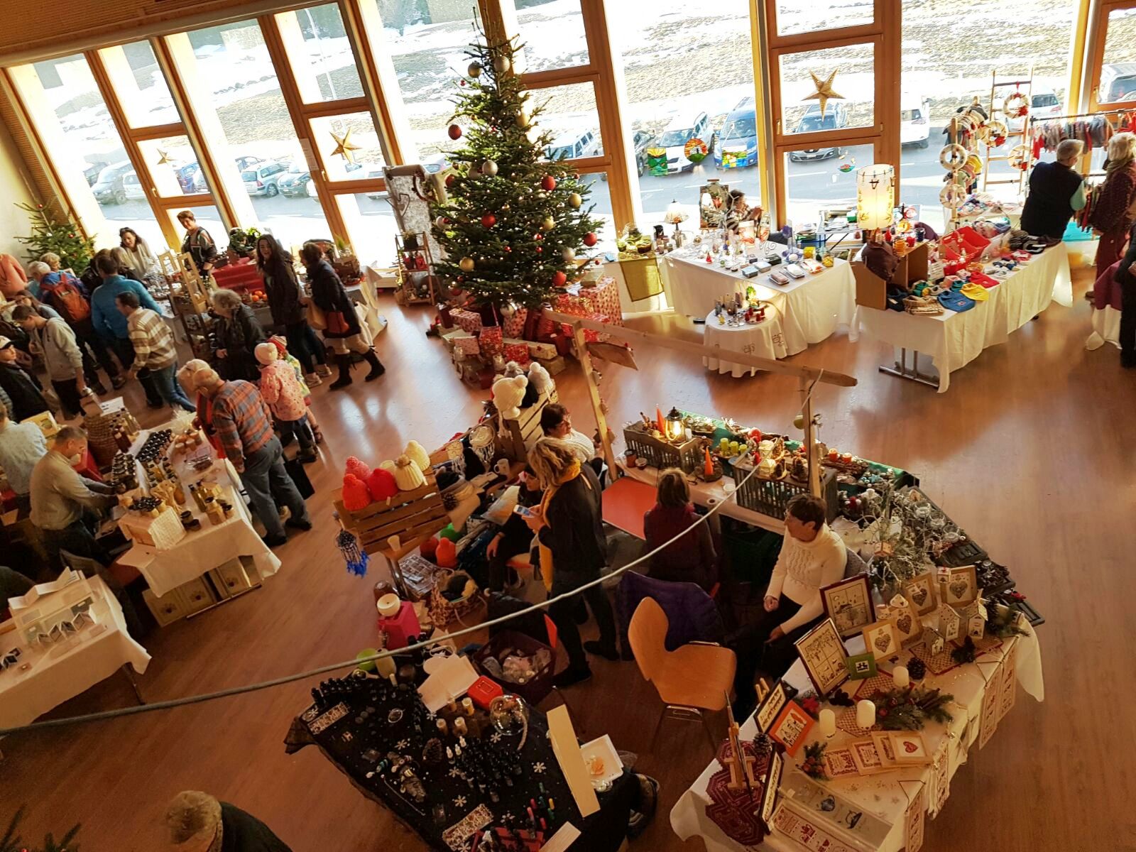 Local artisans showcase their creations in an incomparable winter setting