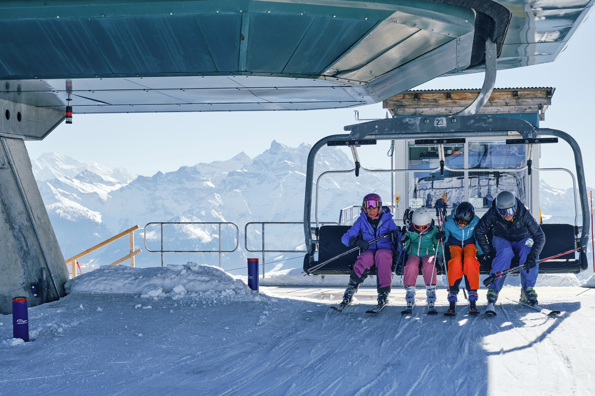 L'arrivée sur le domaine skiable côté Villars offre un magnifique panorama sur les montagnes