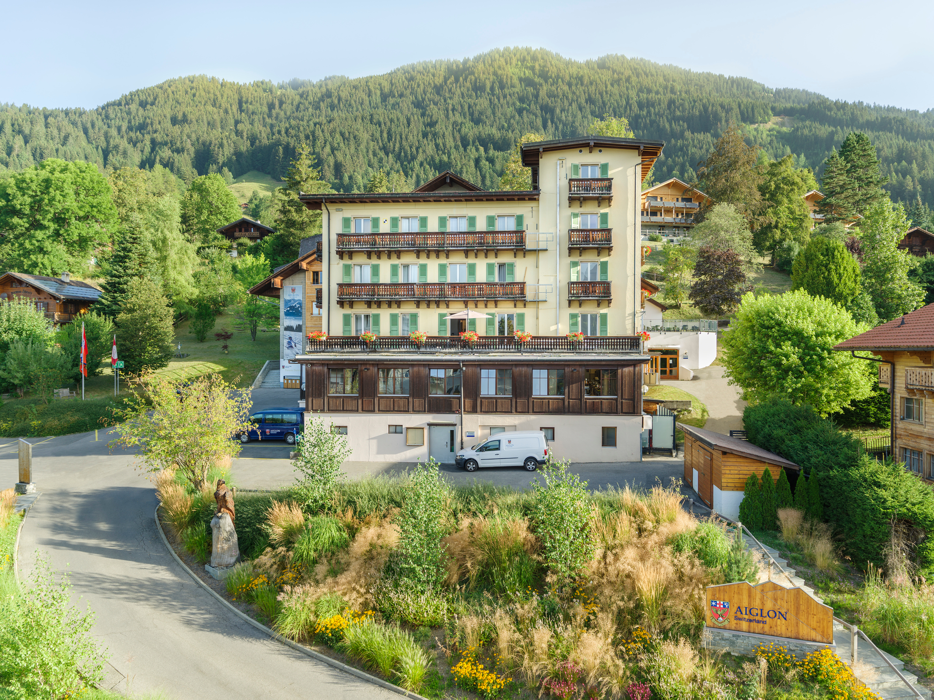Aiglon College (2)