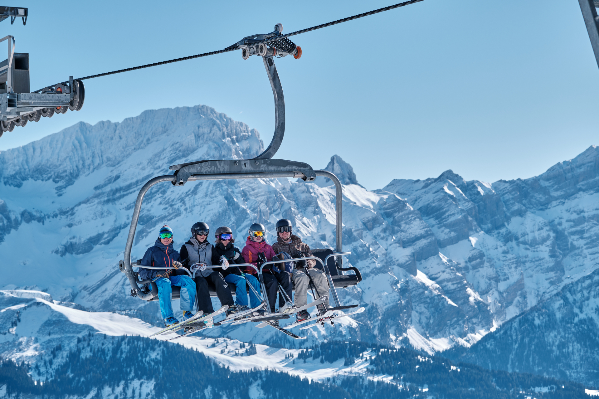 Erreichen Sie die drei Skigebiete der Alpes Vaudoises