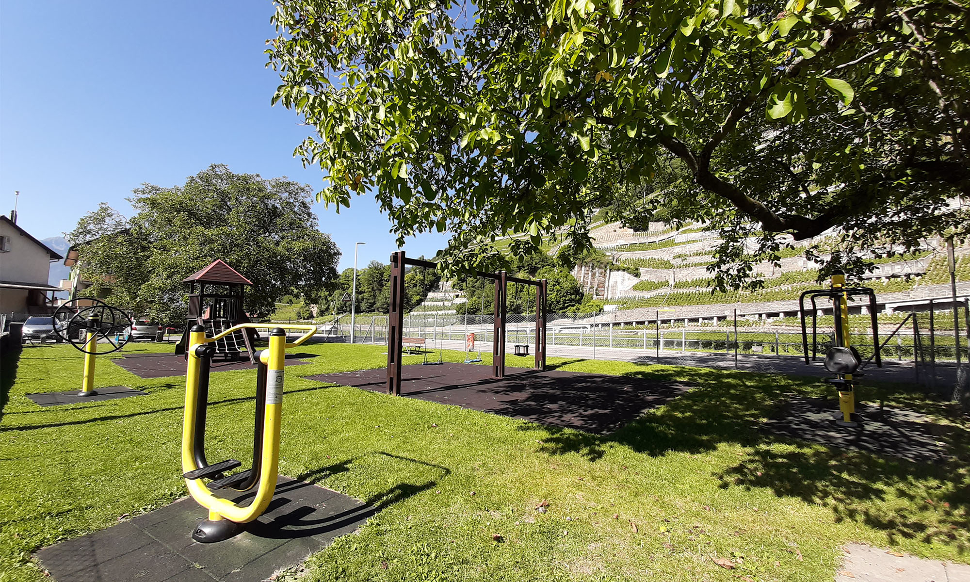 Place jeux Ecluse - Aigle - été