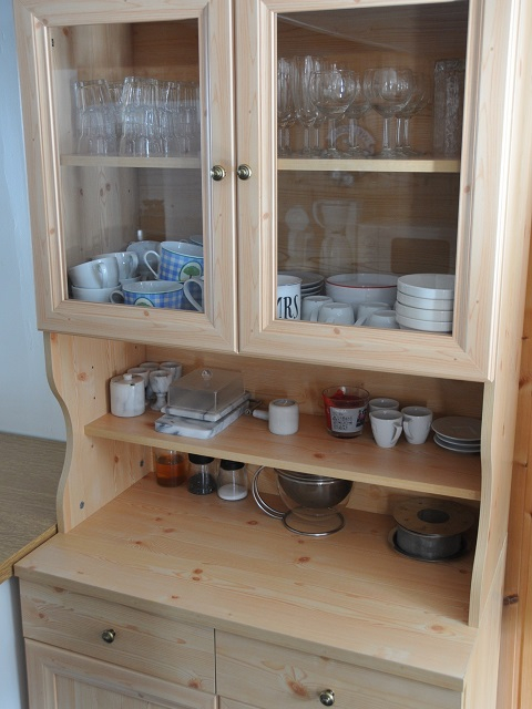 Chalet le Petit Tremplin / Porzellanschrank - Leysin