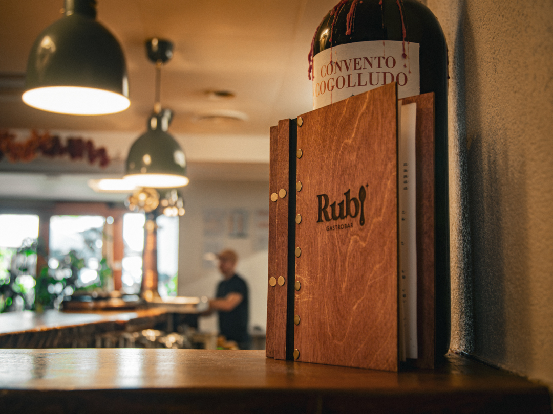 Rubí Gastrobar Aigle