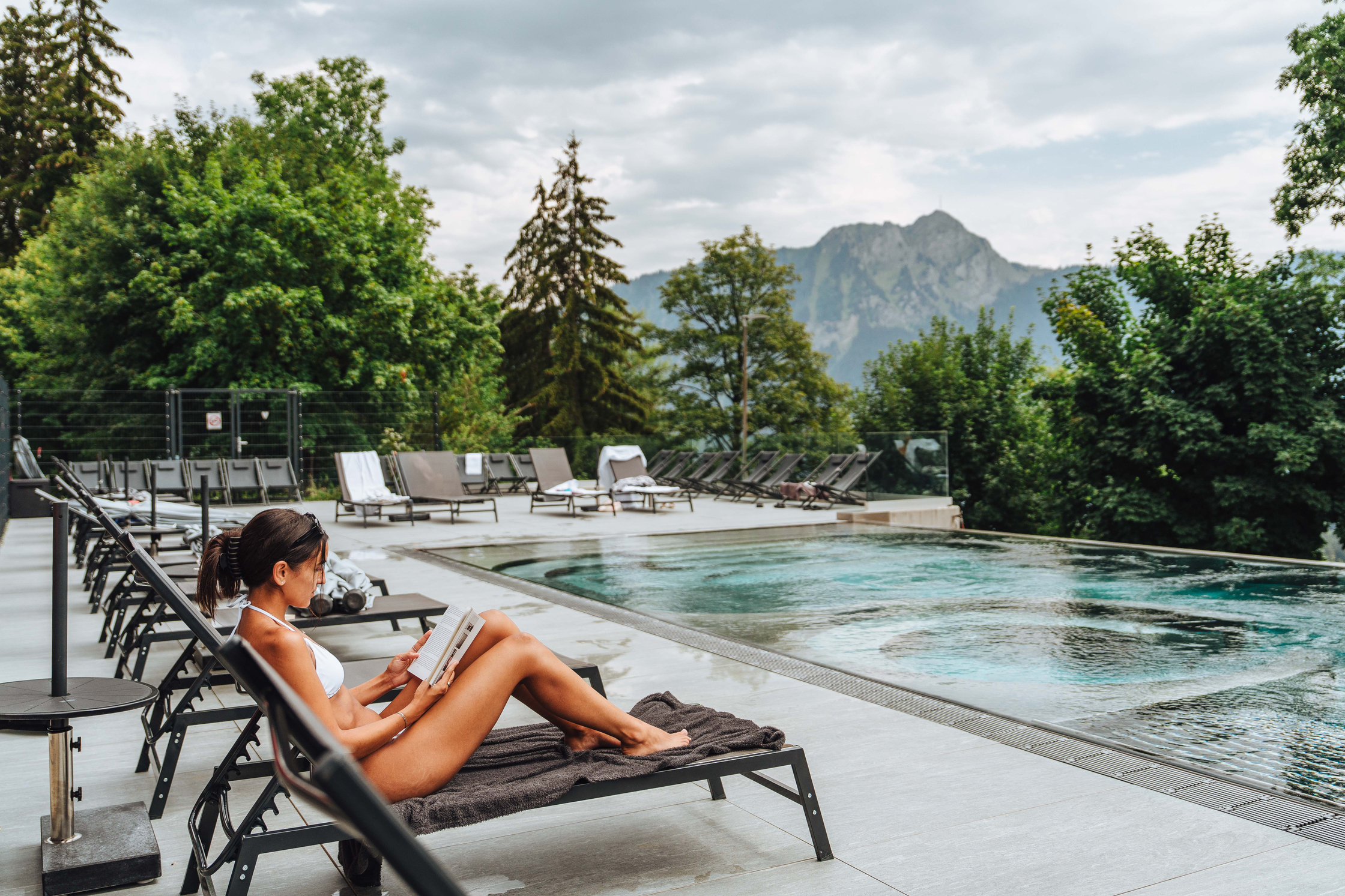 Hôtel Central Résidence & spa piscine extérieure