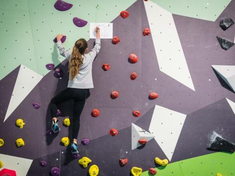 Camps de vacances escalade chez TOTEM