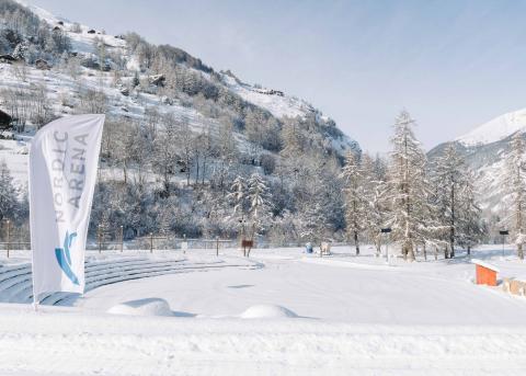Snowtubing à la Nordic Arena – Les Haudères