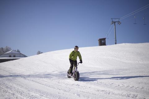 Trottinette XL sur neige