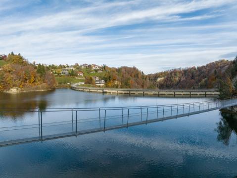 Passerelle du barrage de Rossens
