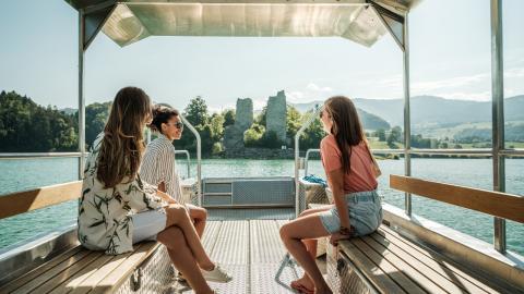 Croisière en bateau solaire sur le lac de La Gruyère