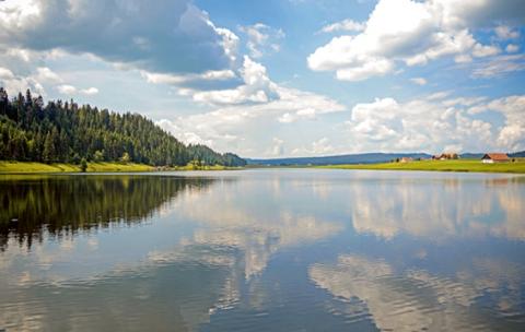 Le lac des Taillères