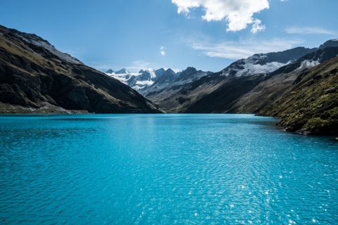 Se mirer dans les eaux de Moiry