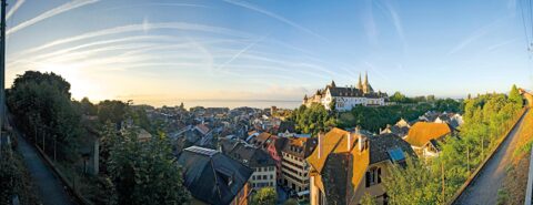 Neuchâtel au premier plan