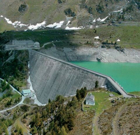 Bisse de Chervé et barrage de Cleuson