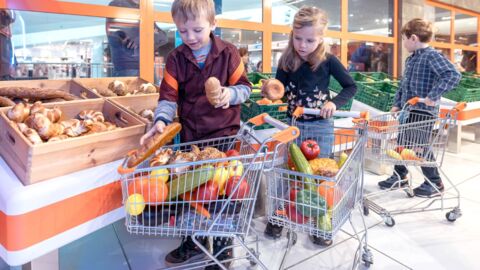 Une Mini-Migros pour les enfants à Matran