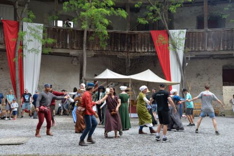 Fête médiévale de la Saint-Jean au Château de Gruyères