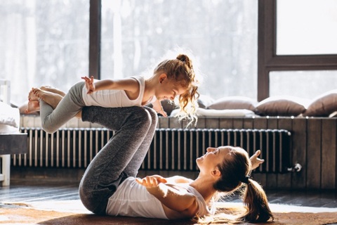 Ateliers philo, acroyoga et rire à Côte à Côte – Vevey