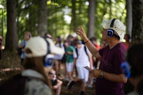 Soundwalk météorite – géologie et musique à Prêles (BE)