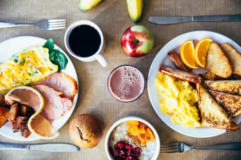 Brunch et jeux au restaurant Les Dents-Vertes de Charmey