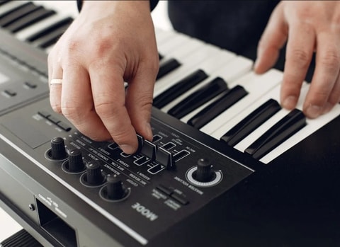 Motifs, boucles et textures – Papiers peints et musiques répétitives
