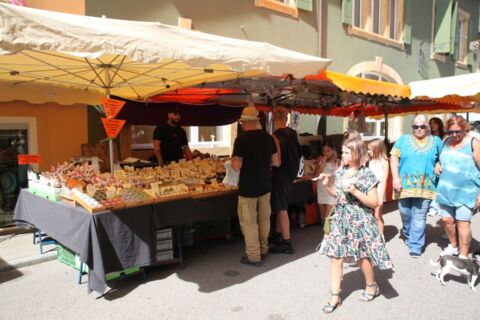 Braderie et vide-grenier de La Grande Béroche (NE)