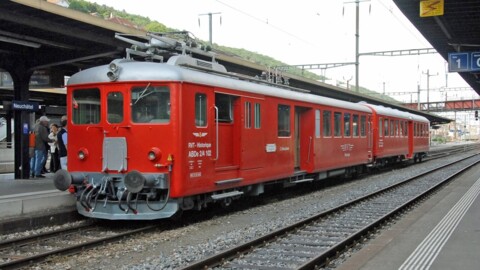 Balade ferroviaire avec visite guidée, repas et dégustation