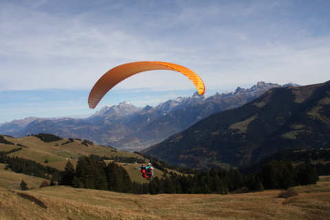 Fly Away, école de parapente Champoussin