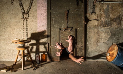 Escape room Exit Locus