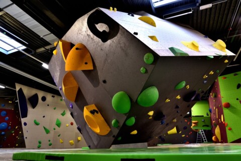 Le Cube