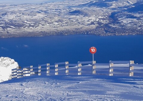 Prendre le bateau avec ses skis