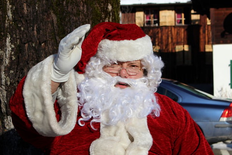Arrivée du père Noël au Pays-d&rsquo;Enhaut (VD)