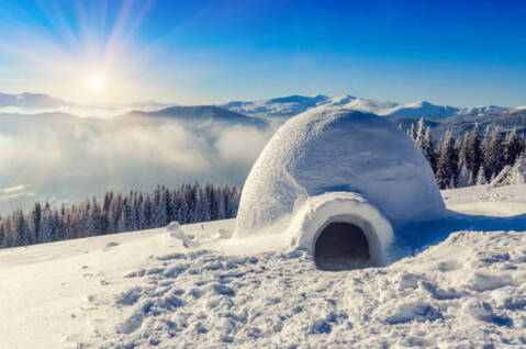 Fabrication d’igloo à Torgon (VS)