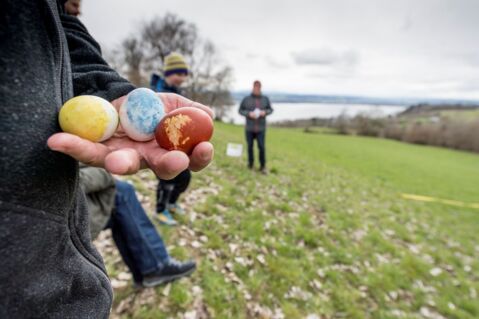 Rouler les oeufs dans le Vully